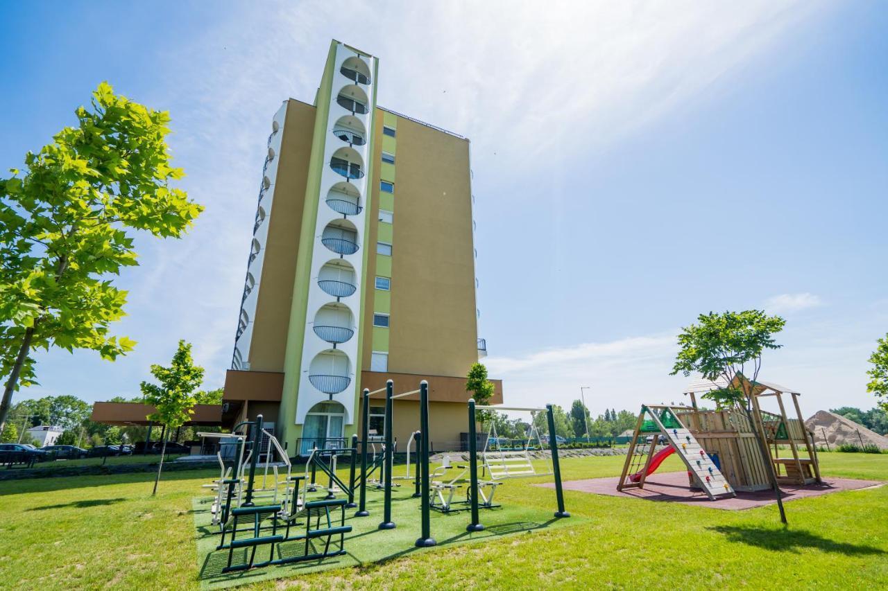 Csenge Apartman Шиофок Экстерьер фото